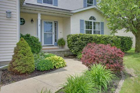 607 E Tomaras Ave, Savoy, IL 61874 photo 3