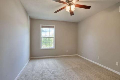 607 E Tomaras Ave, Savoy, IL 61874 photo 25