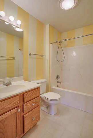 607 E Tomaras Ave, Savoy, IL 61874 photo 28