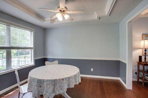 607 E Tomaras Ave, Savoy, IL 61874 photo 10