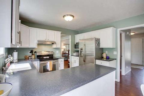 607 E Tomaras Ave, Savoy, IL 61874 photo 13