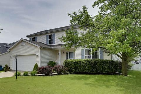 607 E Tomaras Ave, Savoy, IL 61874 photo 2