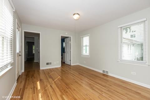 1026 N Eagle St, Naperville, IL 60563 photo 8
