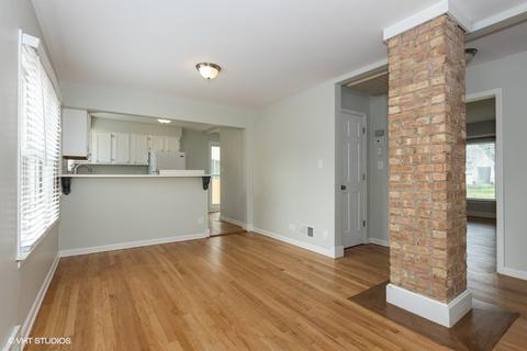 1026 N Eagle St, Naperville, IL 60563 photo 5