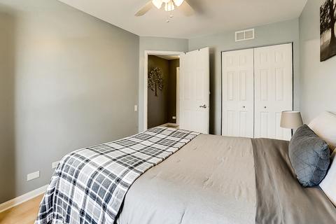 1875 Gleneagle Cir, Elgin, IL 60123 photo 21