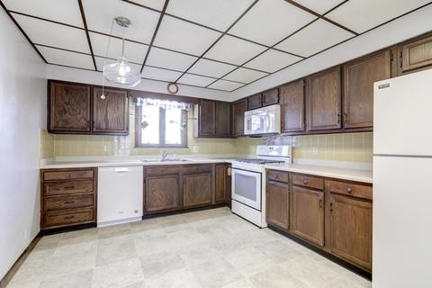 1106 Low St, Bloomington, IL 61701 photo 10