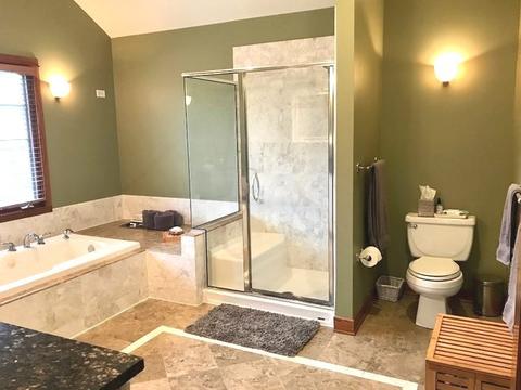 8905 Oneill Dr, Burr Ridge, IL 60527 photo 23