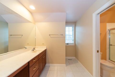 100 E Knighton Pl, Elmhurst, IL 60126 photo 23