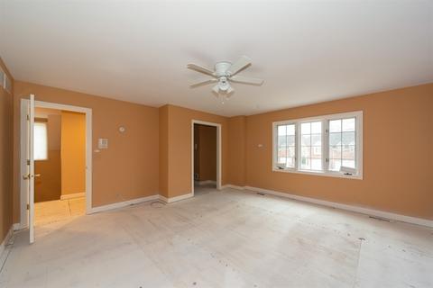 100 E Knighton Pl, Elmhurst, IL 60126 photo 16