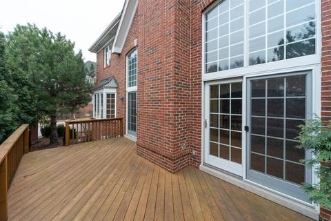 100 E Knighton Pl, Elmhurst, IL 60126 photo 25