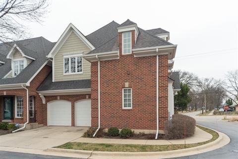 100 E Knighton Pl, Elmhurst, IL 60126 photo 24
