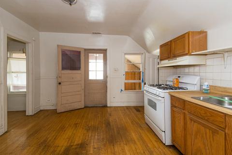 1008 Beloit Ave, Forest Park, IL 60130 photo 10