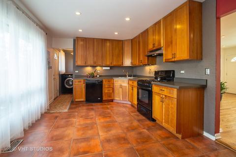 350 Lafayette Ln, Hoffman Estates, IL 60169 photo 9