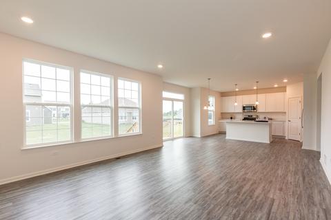 3622 Emerald Rd, Elgin, IL 60124 photo 7