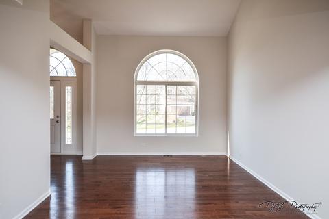245 Aberdeen Dr, Algonquin, IL 60102 photo 6