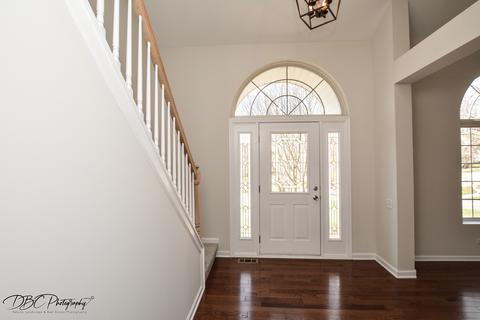 245 Aberdeen Dr, Algonquin, IL 60102 photo 5