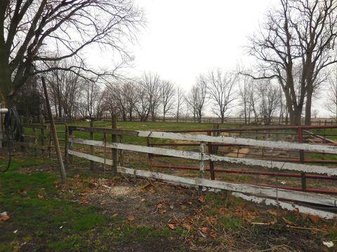 3677 E 3rd Rd, Mendota, IL 61342 photo 21
