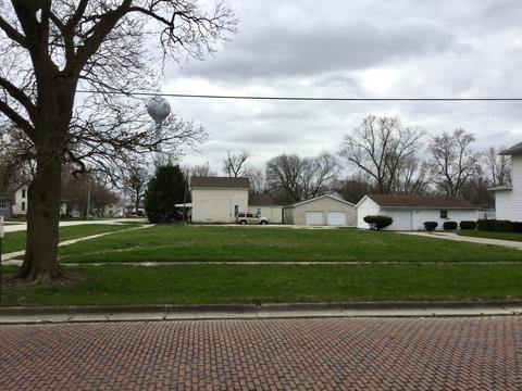 209 E Main St, Buckley, IL 60918 photo 1
