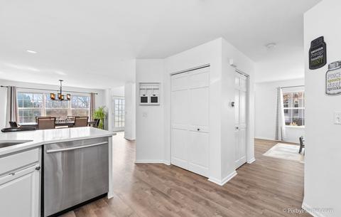 1307 Filly Ln, Bartlett, IL 60103 photo 9