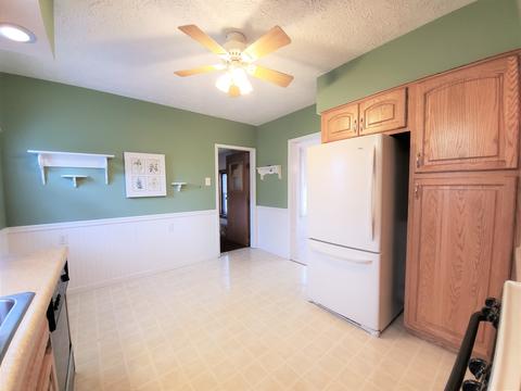 1110 Barker St, Bloomington, IL 61701 photo 5