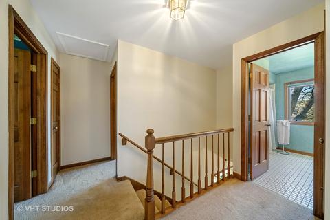 653 Chippewa Dr, Naperville, IL 60563 photo 20