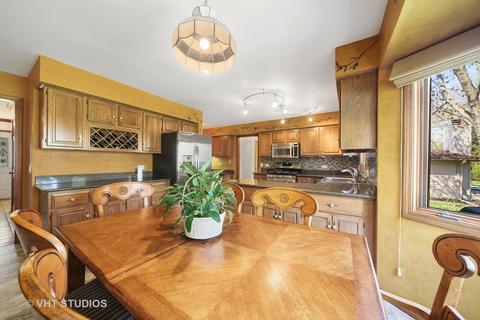 653 Chippewa Dr, Naperville, IL 60563 photo 15