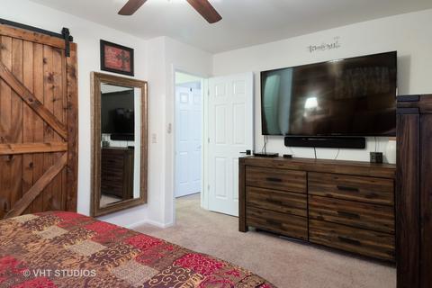 54 Pine Cir, Cary, IL 60013 photo 10