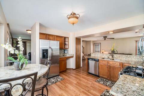 978 Westgate Dr, Aurora, IL 60506 photo 11
