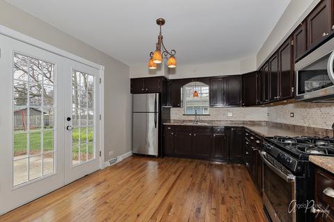 4701 Parkview Dr, Mchenry, IL 60050 photo 3