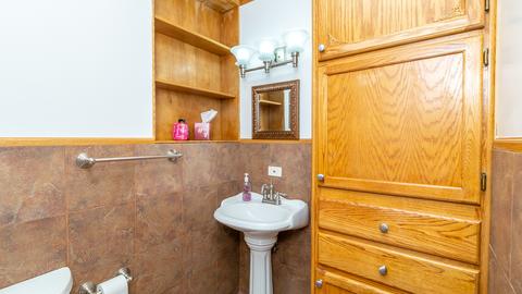 570 Morton St, Hoffman Estates, IL 60169 photo 16