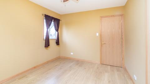 570 Morton St, Hoffman Estates, IL 60169 photo 11