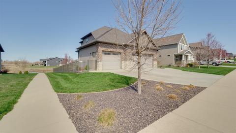 2510 Fieldstone Ct, Normal, IL 61761 photo 2