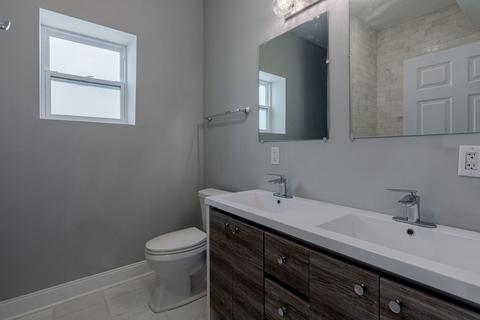 505 E 60th St, Chicago, IL 60637 photo 7