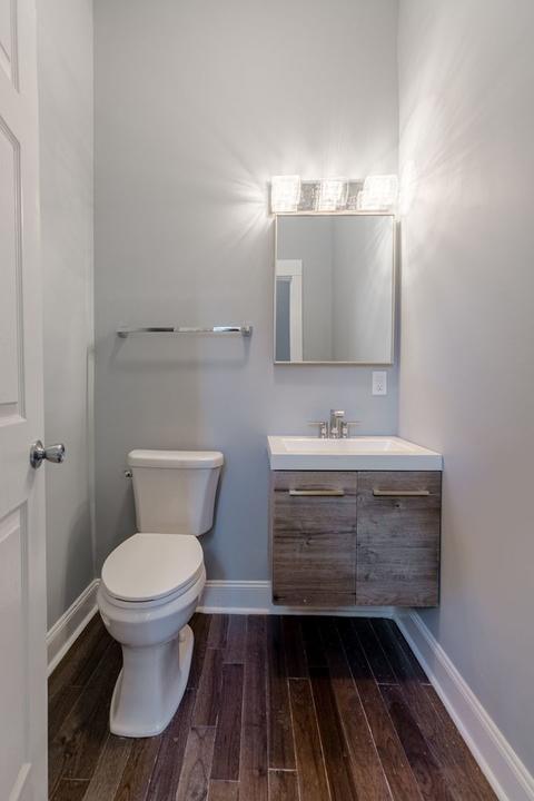 505 E 60th St, Chicago, IL 60637 photo 9