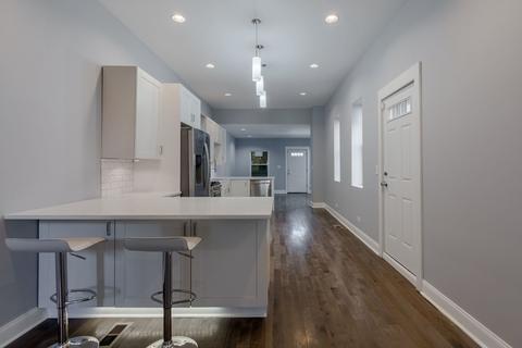 505 E 60th St, Chicago, IL 60637 photo 6