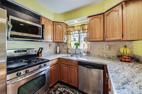 8231 44th St, Lyons, IL 60534 photo 4