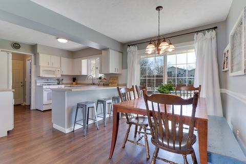 204 Sandra Ln, Normal, IL 61761 photo 7