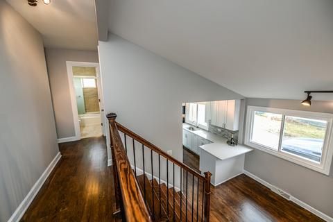 318 E Maple Ave, Roselle, IL 60172 photo 20