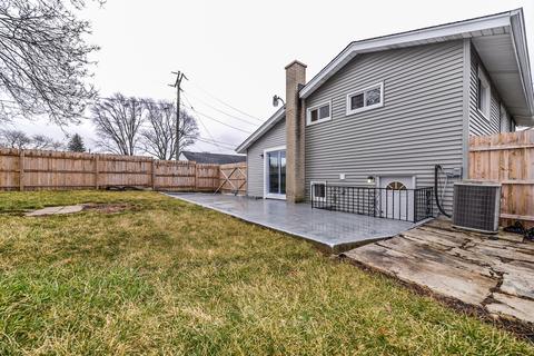 318 E Maple Ave, Roselle, IL 60172 photo 38