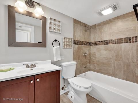 540 Milton Ln, Hoffman Estates, IL 60169 photo 13