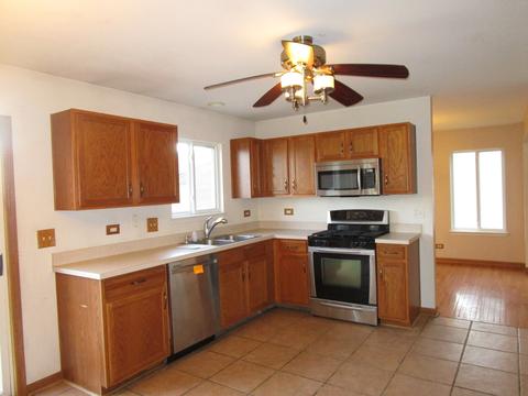 3216 Veronica St, Plano, IL 60545 photo 9