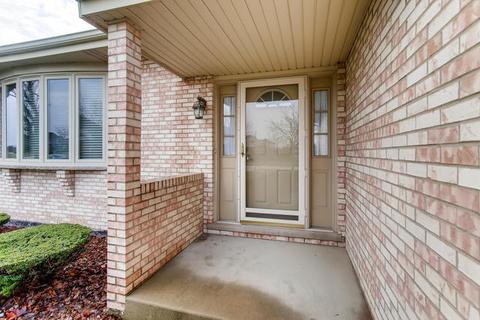 9001 Willow Ln, Mokena, IL 60448 photo 3