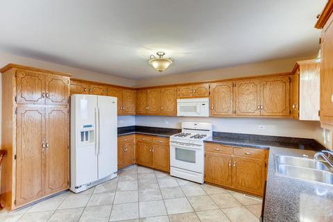 9001 Willow Ln, Mokena, IL 60448 photo 10