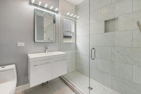 708 E 44th St, Chicago, IL 60653 photo 11