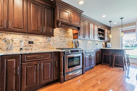 1035 Bentley Ln, Bartlett, IL 60103 photo 4