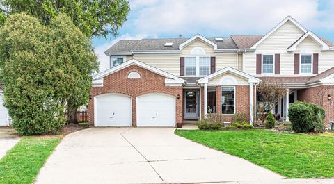 1035 Bentley Ln, Bartlett, IL 60103 photo 1