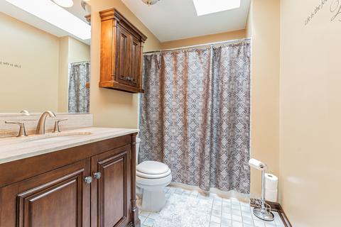 1035 Bentley Ln, Bartlett, IL 60103 photo 15