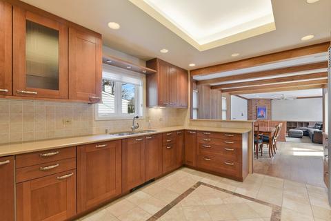 945 Oak Dr, Glencoe, IL 60022 photo 4