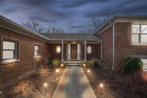 945 Oak Dr, Glencoe, IL 60022 photo 2