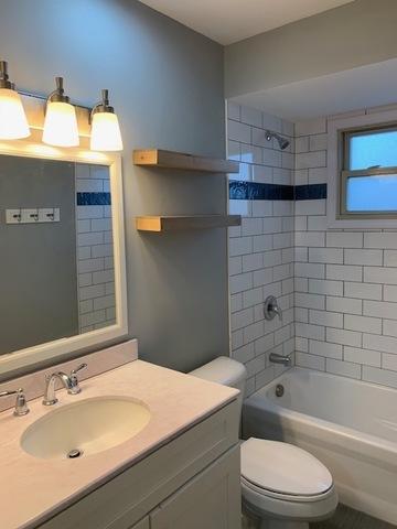 395 E Park Ave, Elmhurst, IL 60126 photo 14